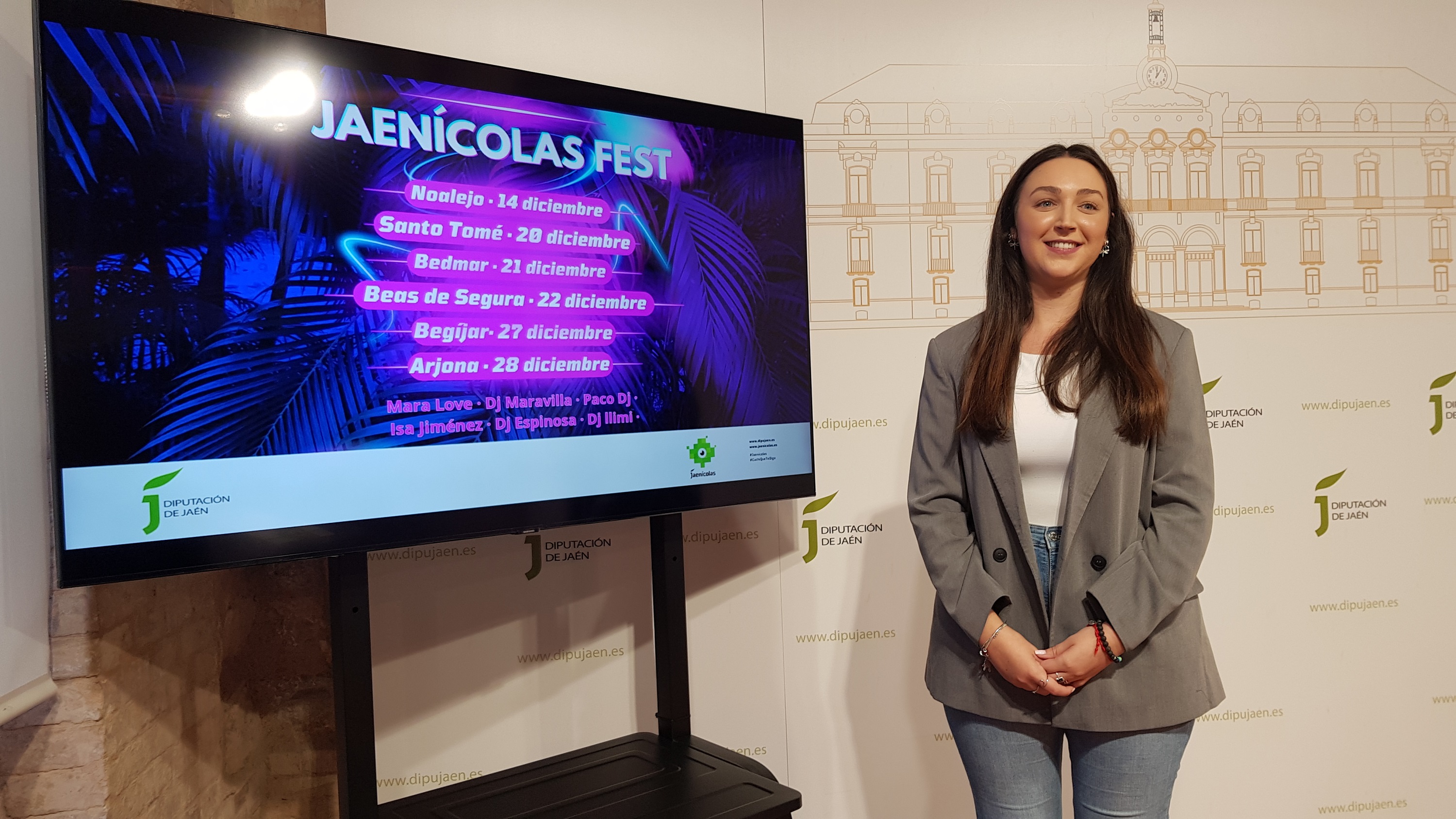 La diputada de Igualdad y Juventud, María Dolores Ruiz, ha presentado la segunda edición de Jaenícolas Fest | Diputación de Jaén | Ampliar imagen